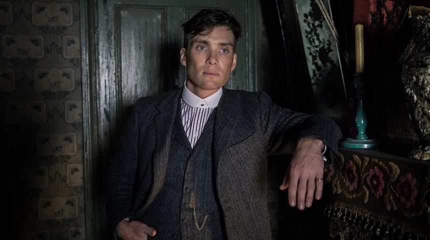 La distribution de Peaky Blinders prend forme